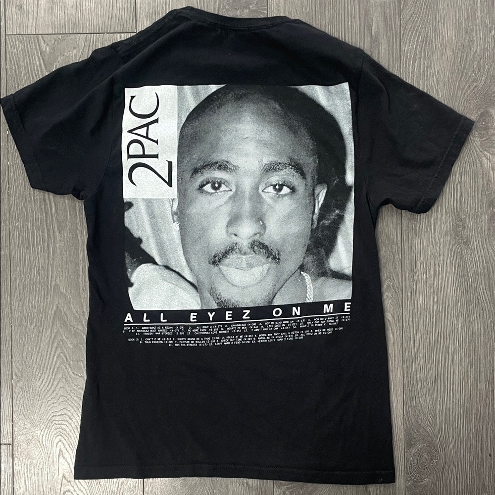 2PAC ALL EYES ON ME Black Graphic T-Shirt